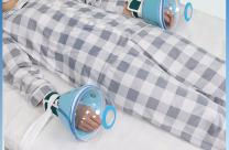 医用灯笼约束手套 协助意识障碍等病人，科学限制双手活动范围预防拔管、抓挠等自伤行为，透气舒适，护理便捷